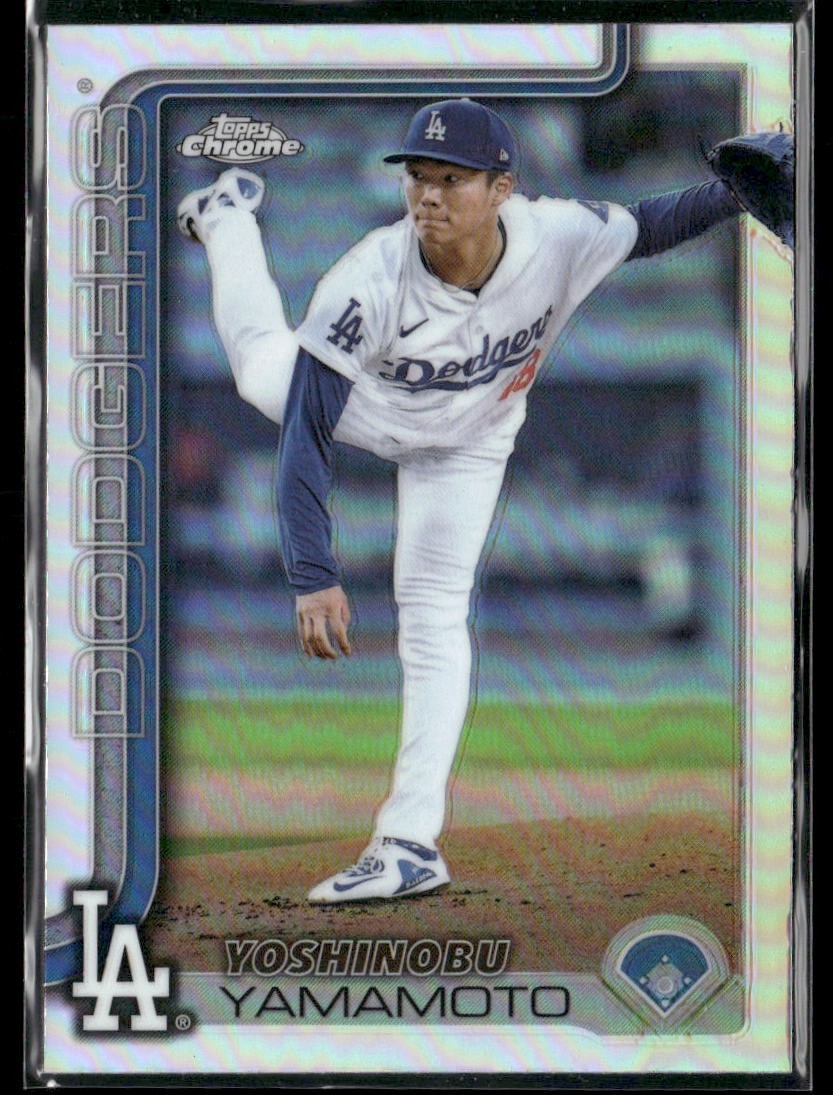 2025 Topps Chrome - Yoshinobu Yamamoto #179 Refractor