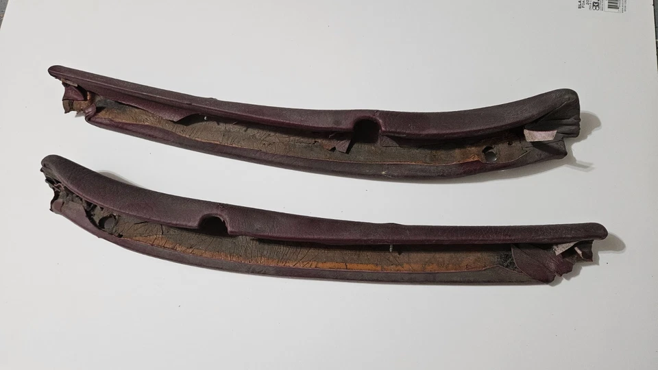 梅赛德斯 W113 宝塔左侧 A 支柱装饰盖板 230sl 250sl 280sl — 第 3/3 张图片