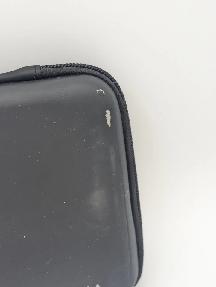 Estojo de transporte Nintendo 2DS 3DS DS DSi Lite Insignia preto - Usado e limpo - Imagem 2 de 4