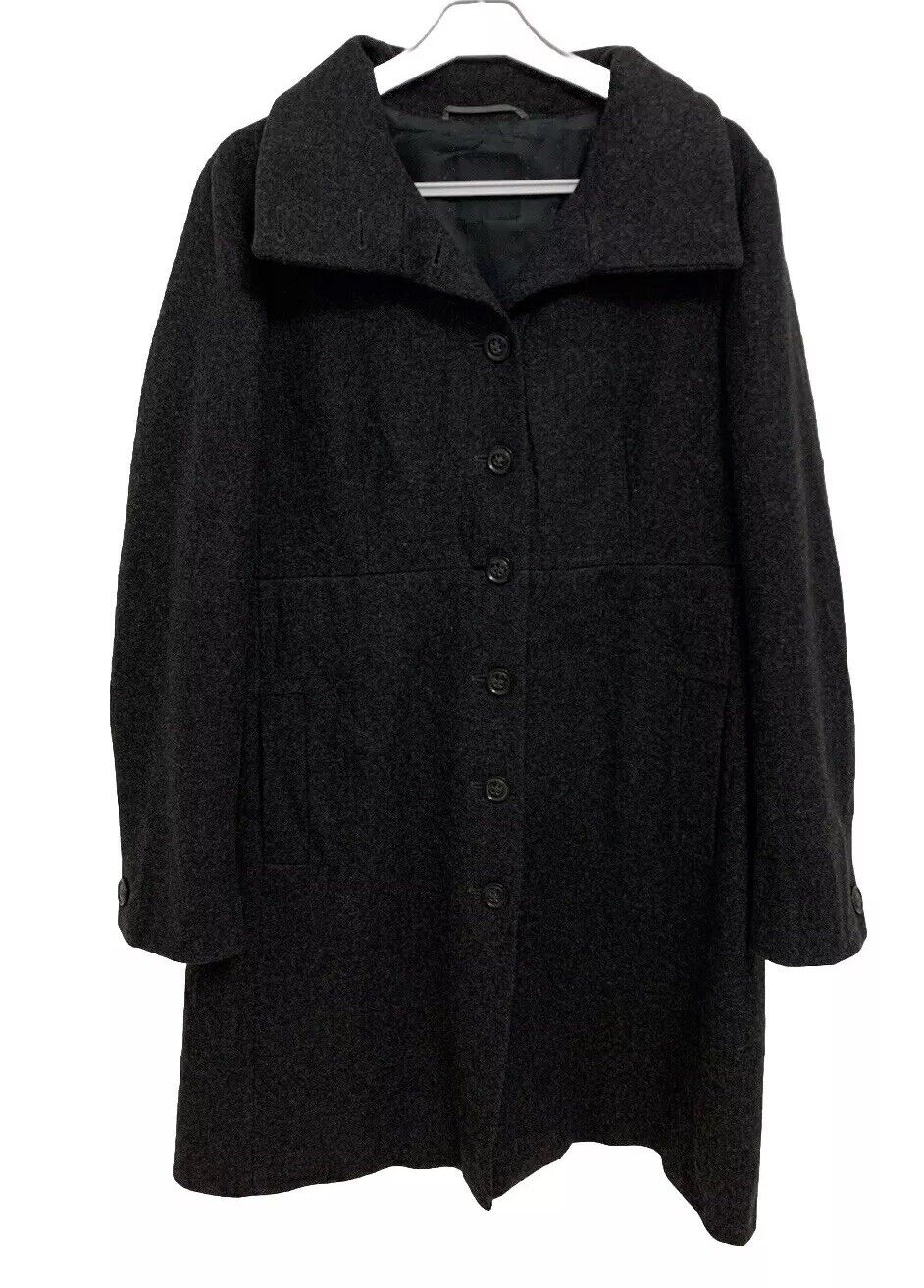 Foto 1 di 23