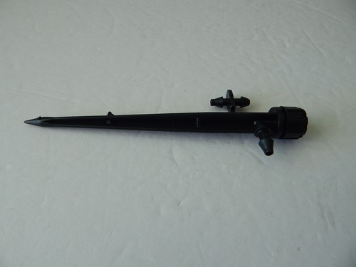 Spruzzatore emettitori irrigazione a goccia palo 360 gradi regolabile da 1/4 a 1/2" 50 pz nuovo - Foto 3 di 10