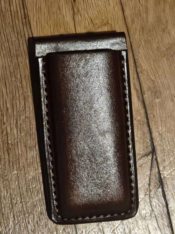 Bianchi Gunleather Magazine Pouch Model 20A Black Leather Open Top Clip On 9/.40 - Image 2 of 3