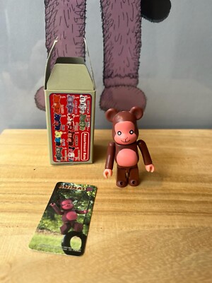BEARBRICK 100% Série 4 SF – Medicom – KAWS – D'occasion