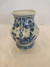Delfts Blauw RAM 148 Signed KM Floral Design 3.75 Inch Vase HandPainted Holland 