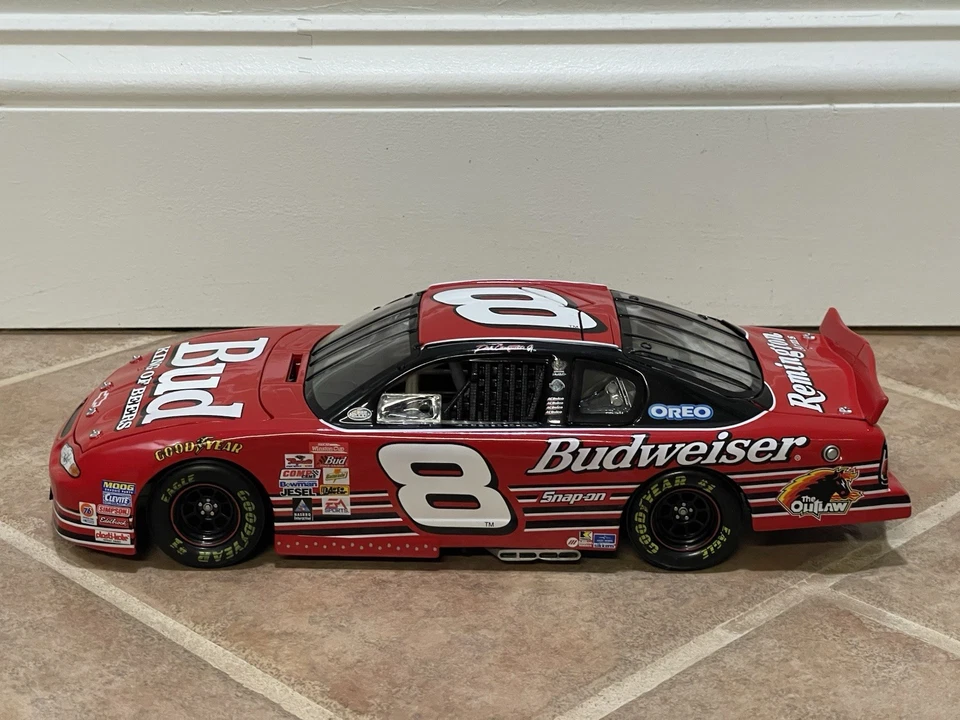 2000 Dale Earnhardt Jr Budweiser Bud Chevrolet Monte Carlo NASCAR Action 1/18 - Image 3 of 4