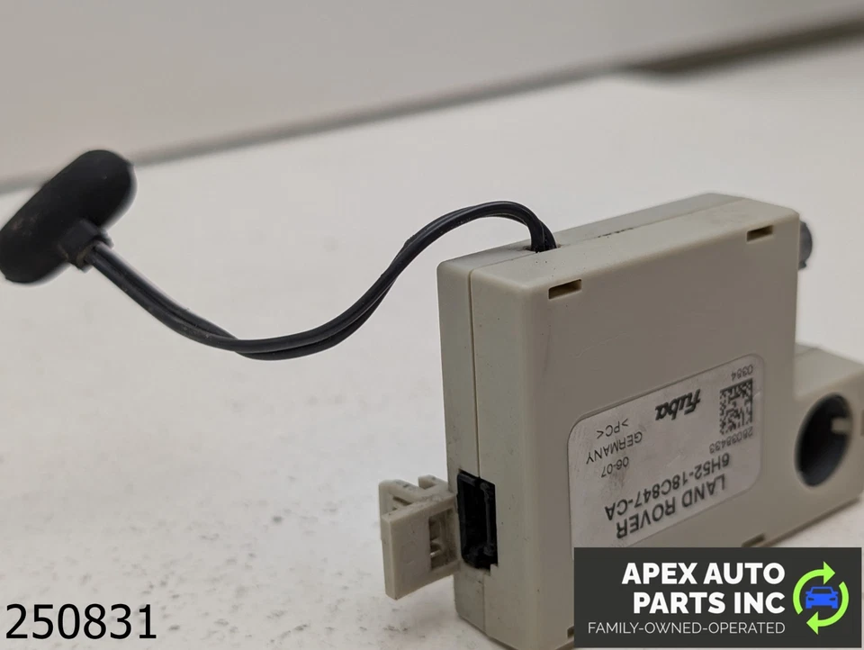 Amplificador de señal de antena receptor de radio OEM 2008-2012 Land Rover LR2 3,2 L Foto 3 de 4