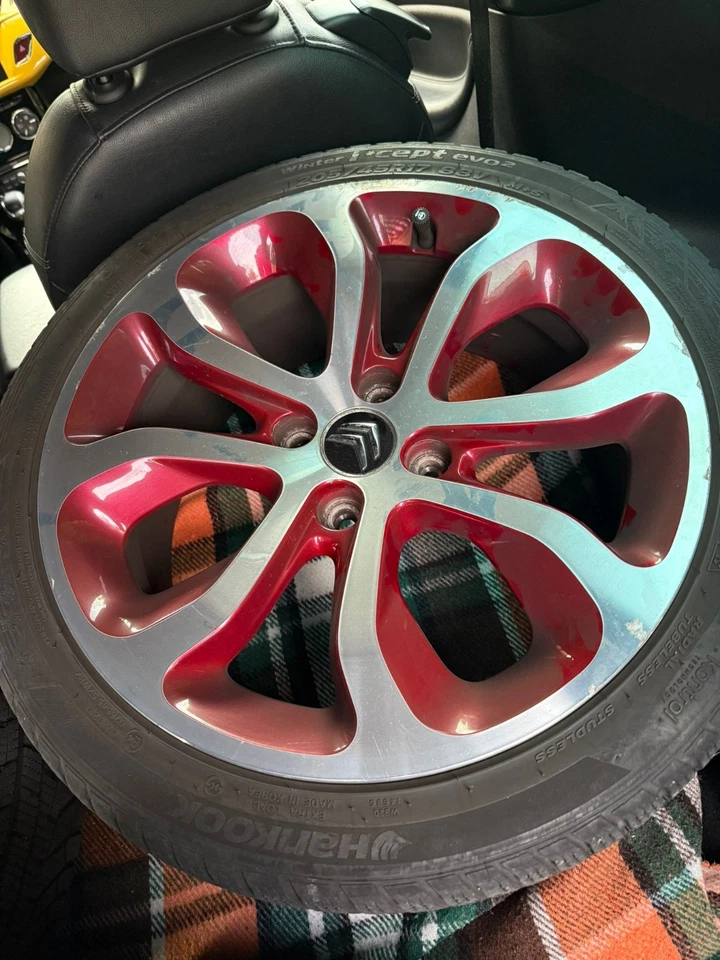 Ganzjahres Reifen Citroen Ds3 / 205/45/17 Hankook auf Alufelgen - Bild 3 von 4