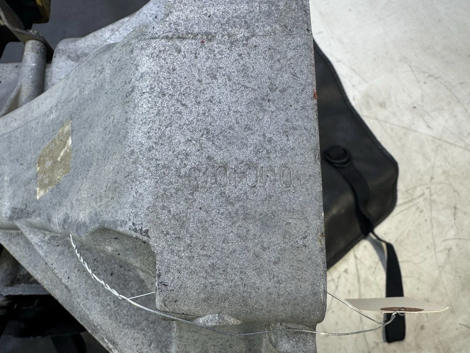 Porsche 944 5 Speed Transaxle - Image 4 of 4