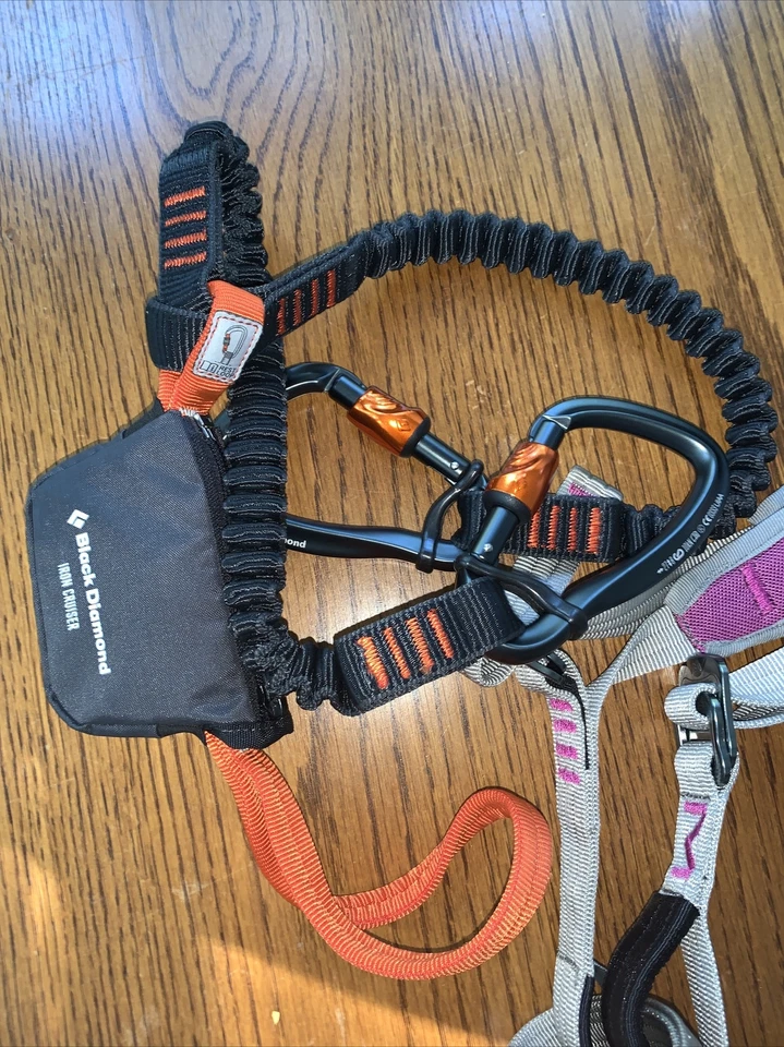 Arnés de escalada en roca Mad Rock Mars M púrpura y gris con clips Foto 3 de 4