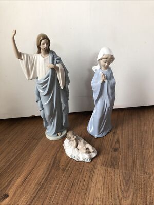 Nao von Lladro Teil des Gebetssets Joseph Jesuskind & Dais s betende Nonne