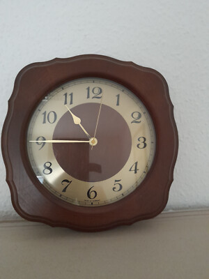  U.T.S.  Wanduhr  Radio Control  Holz rustikal  German Design 70er