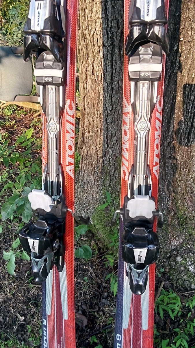ATOMIC Metron 9 all mtn skis 171 cm w/ Atomic adjustable ski