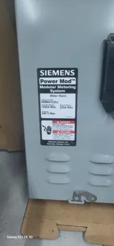  Seimens Electric meter bank 4 stack rated at 400 amps
