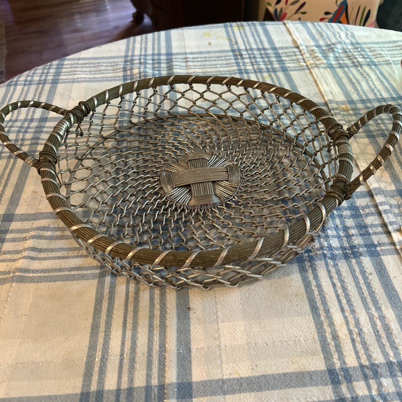 12” Round Silver And Gold Wire Woven Round Decorative Basket