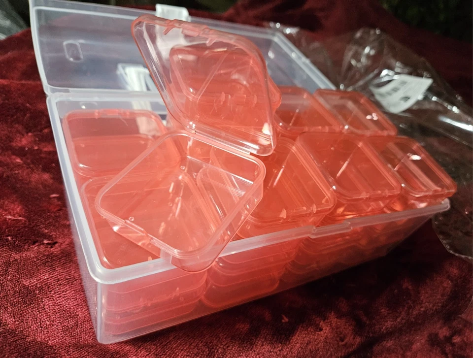 32 compartment organizer storage box 32 removable boxes measure 2"x 2" and " 3/4 - Image 3 of 4