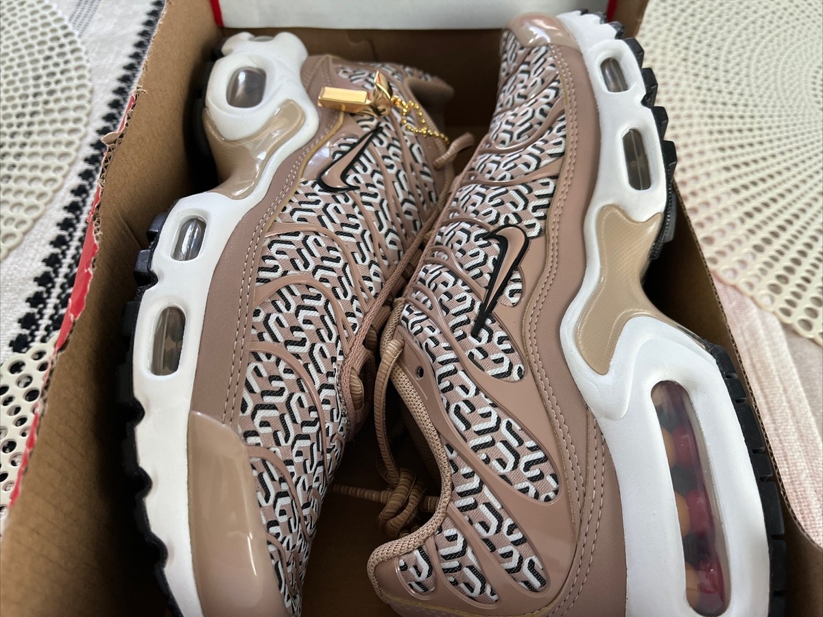 Nike Air Max Plus 