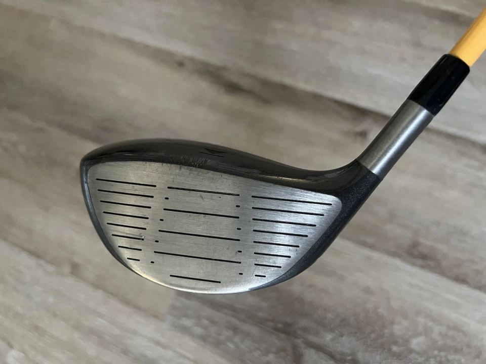 Titleist Pro Titanium 975J 8.5* Driver 46” Proforce 65 Gold Graphite Shaft RH - Image 2 of 4