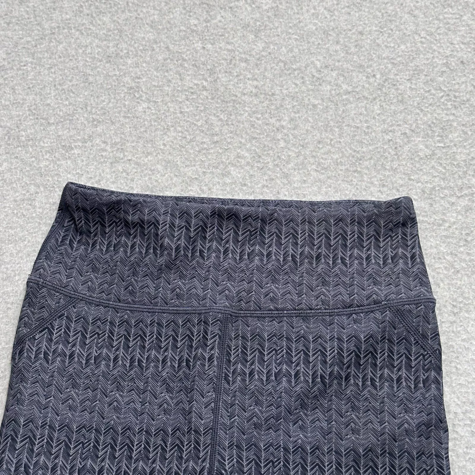 vuori geo performance pocket stretch workout leggings