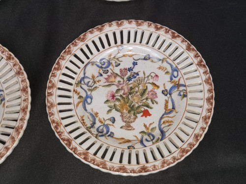 Service 4 Teller 18 cm mit durchbrochenem Rand. China Porzellan Wong Lee 1895 - Bild 4 von 6