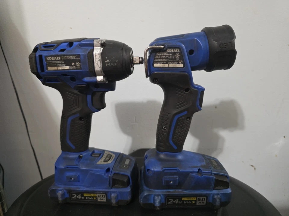 KOBALT 3/8" Brushless Impact Wrench and flaslight - Image 2 of 4
