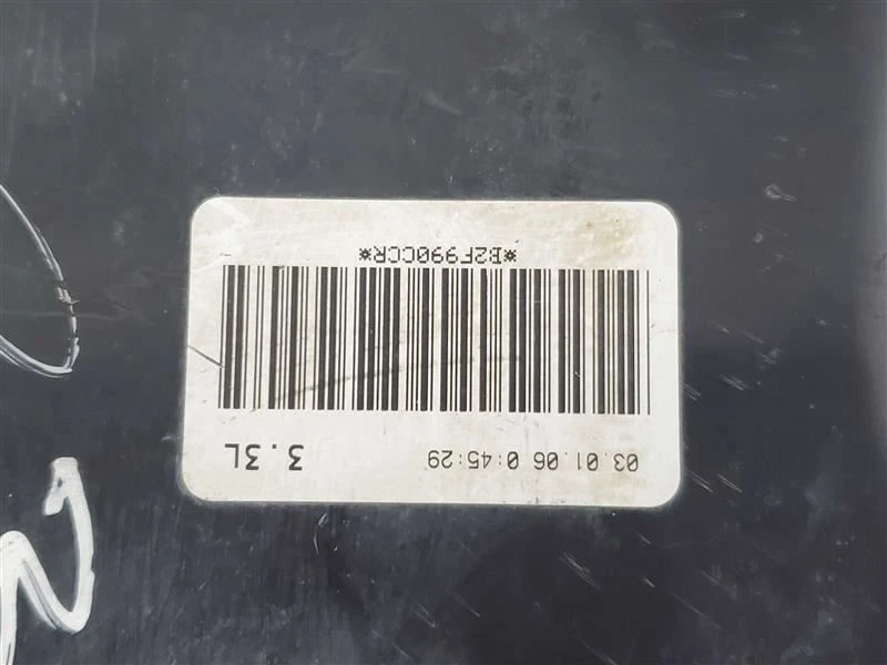 Fuel Vapor Canister 6.0L LQ4 PN 12573649 OEM 2006 Hummer H2 - Image 4 of 4