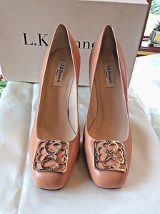 pumps blush color
