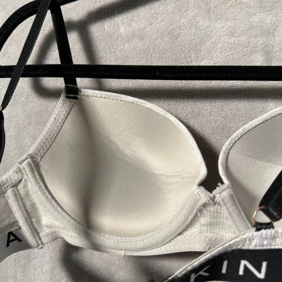 Sutiã feminino Danskin 34B cinza urze acolchoado alça de espaguete com fio - Imagem 4 de 4