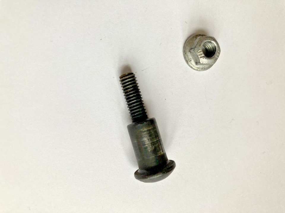 Pontiac Fiero Firebird 1982-1992 faro pivote hombro perno y tuerca Foto 2 de 3