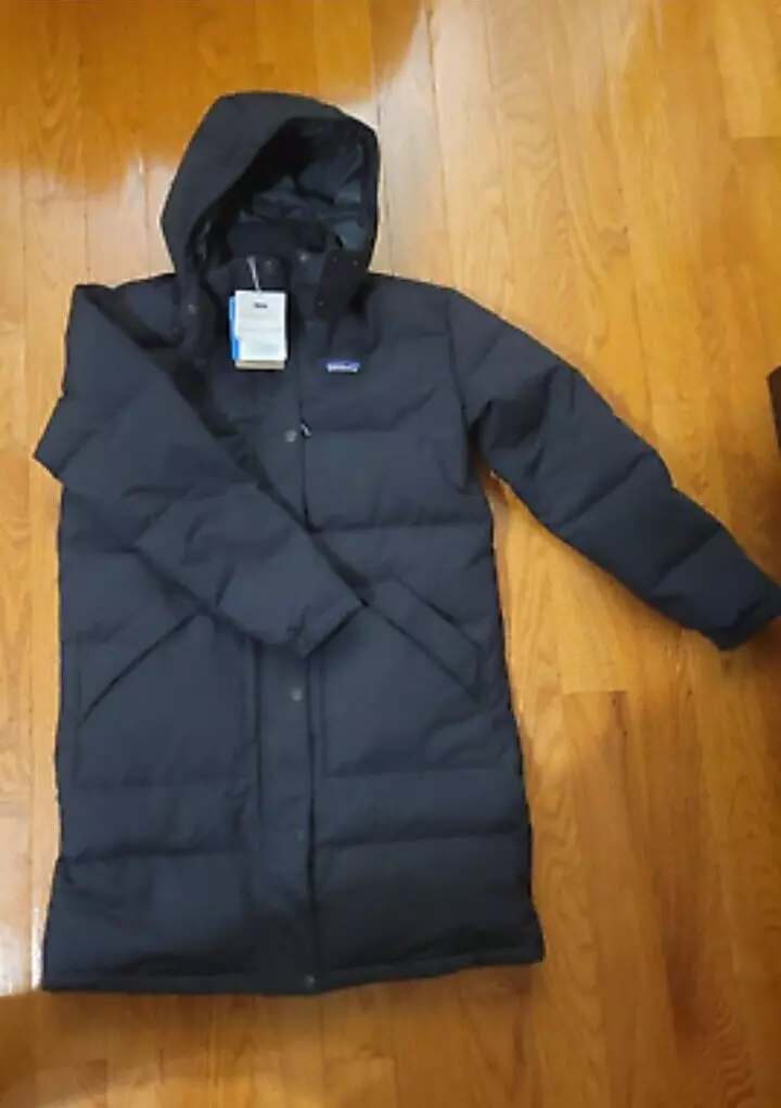 Patagonia women's parka sale hotsell
