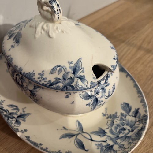 GIEN Saucière Porcelaine Opaque de Gien Terre De Fer Modèle Milan Motif Floral - Picture 5 of 12