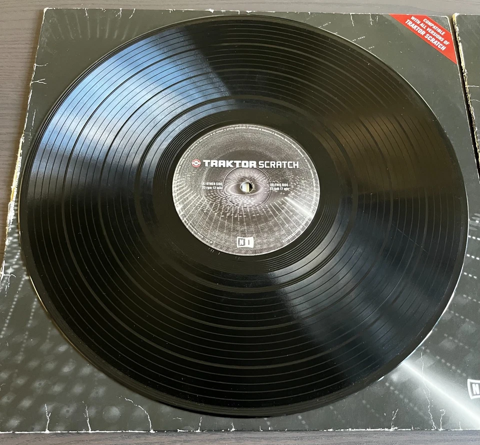 2 x TRAKTOR SCRATCH - CONTROL VINYL BLACK - NATIVE INSTRUMENTS - MK1 - RARE VGC - Image 2 of 4
