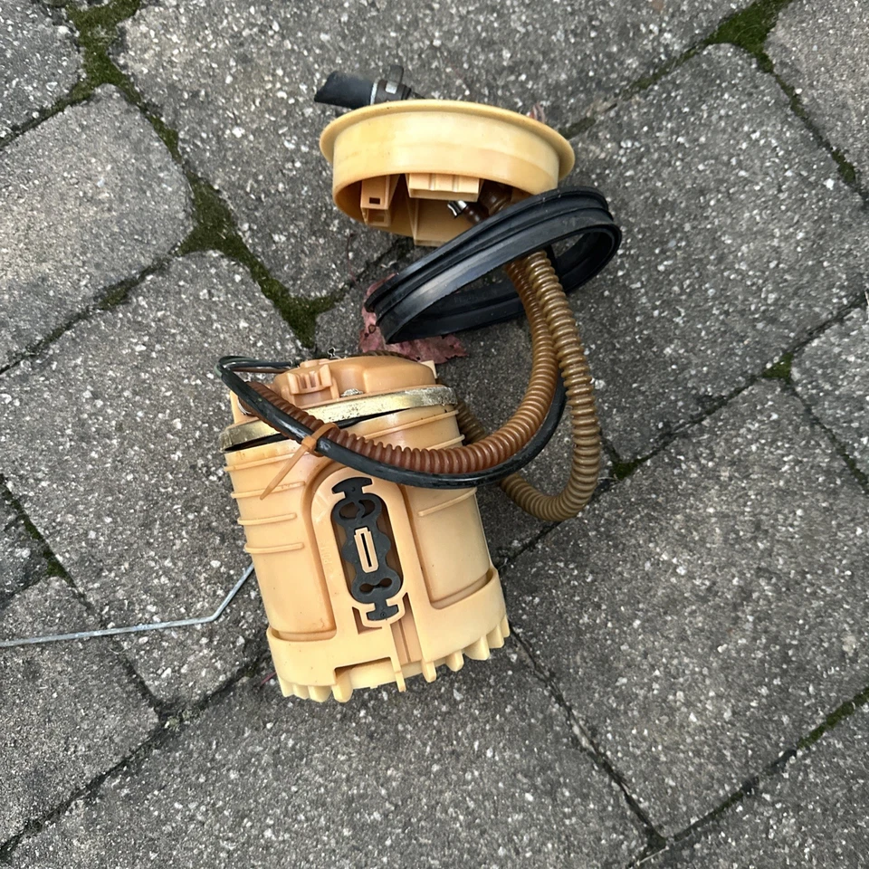 99-03 VW EUROVAN T4 2.8L BOMBA COMBUSTIBLE GAS SENSOR CONJUNTO OEM Foto 2 de 4