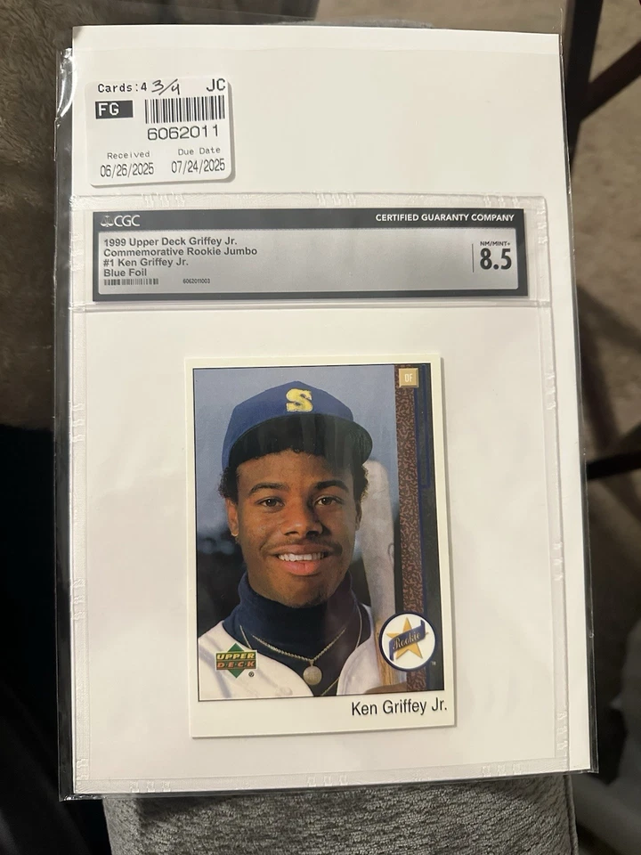1999 Upper Deck - #1 Commemorative RC Jumbo Ken Griffey Jr. Blue Foil #0996/3500 - Image 3 of 3