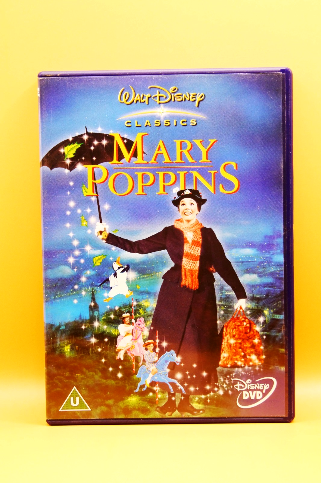 * * * DISNEY'S MARY POPPINS DVD - FREE DELIVERY * * *
