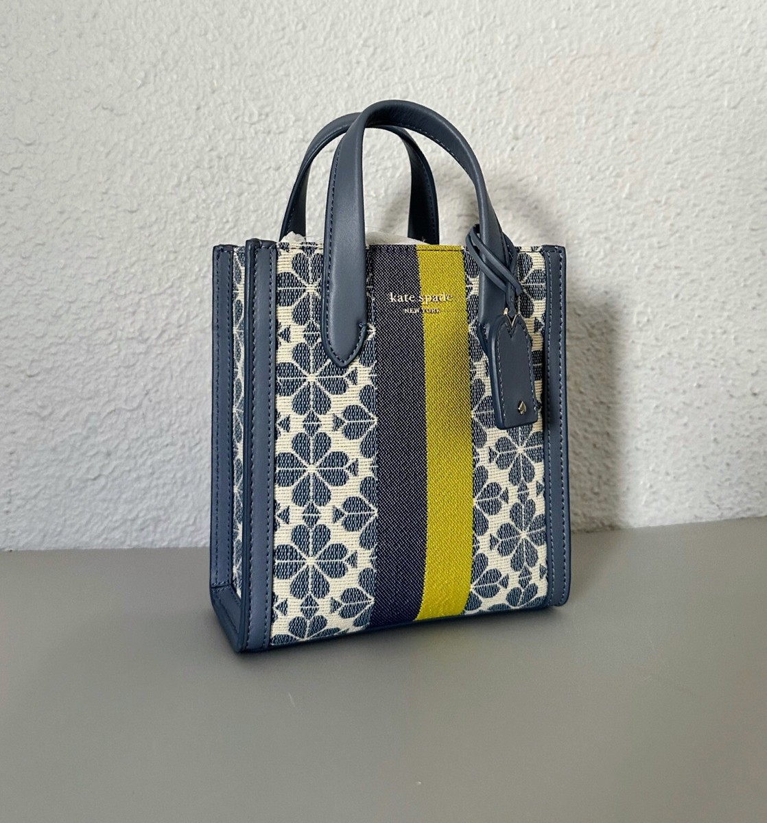 🔥NWT KATE SPADE Mini Manhattan Spade Flower Jacquard Tote