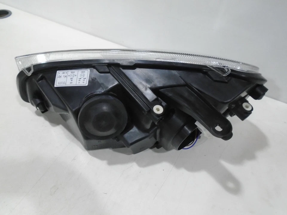 TYC Left Headlight 4311176 fits Ford C-MAX 2007-2010 - Image 2 of 4