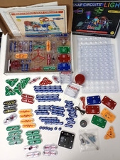 Elenco Electronic Snap Circuits Lot Light Boards Manuals Parts 110 Pieces Set