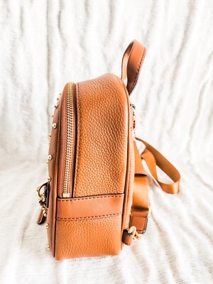 NWT Michael Kors Elliot Extra Small Convertible Messenger  display picture 1
