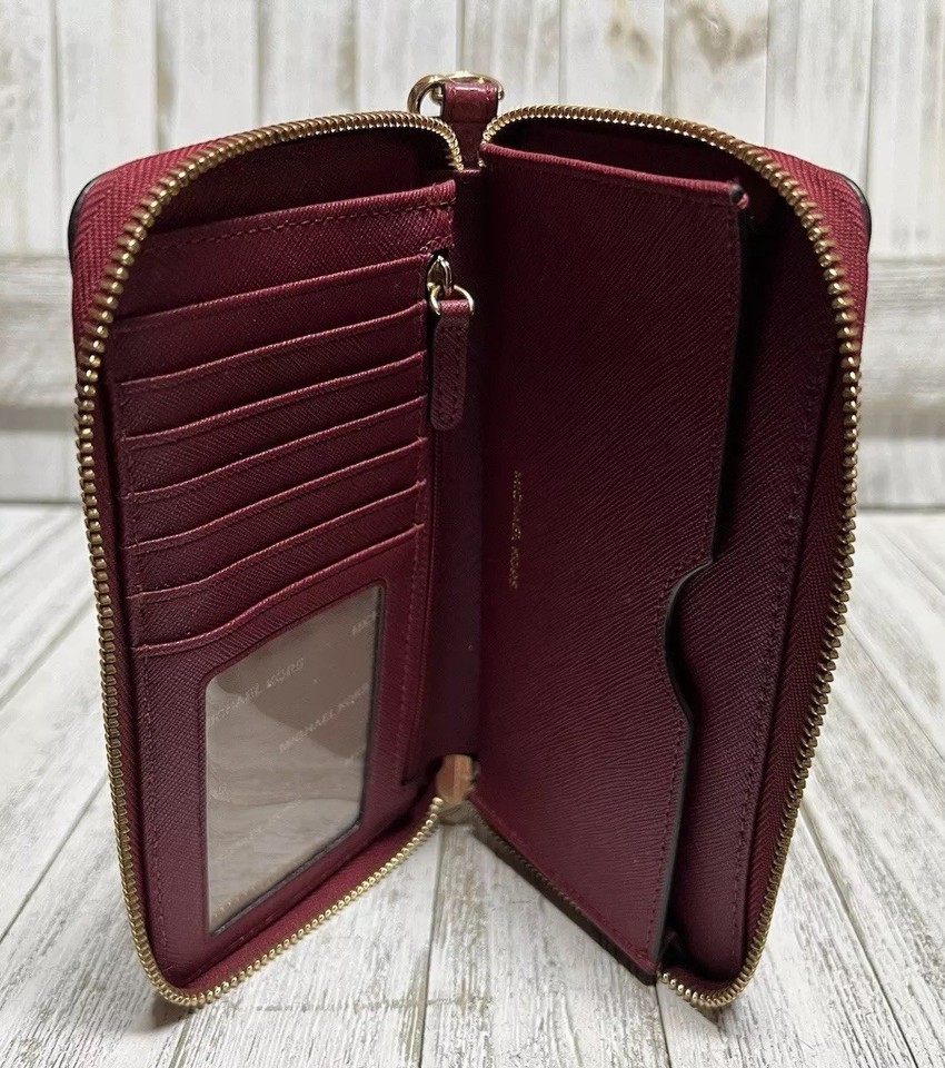 Michael KORS Jet Set Carryall TRAVEL Leather PHONE Clutch Wallet