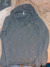 lululemon athletica Women's Heathered Gray Sz 12 Mock Neck Pullover Sweater