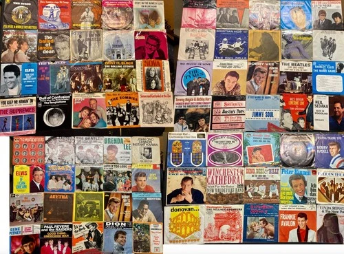 Lot 75 Picture Sleeve 50s/60s 45 Records & Vintage Carry Case Beatles Elvis VG!