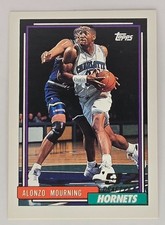 92-93 Topps Alonzo Mourning HOF Rookie Card (Charlotte Hornets) #393. rookie card picture