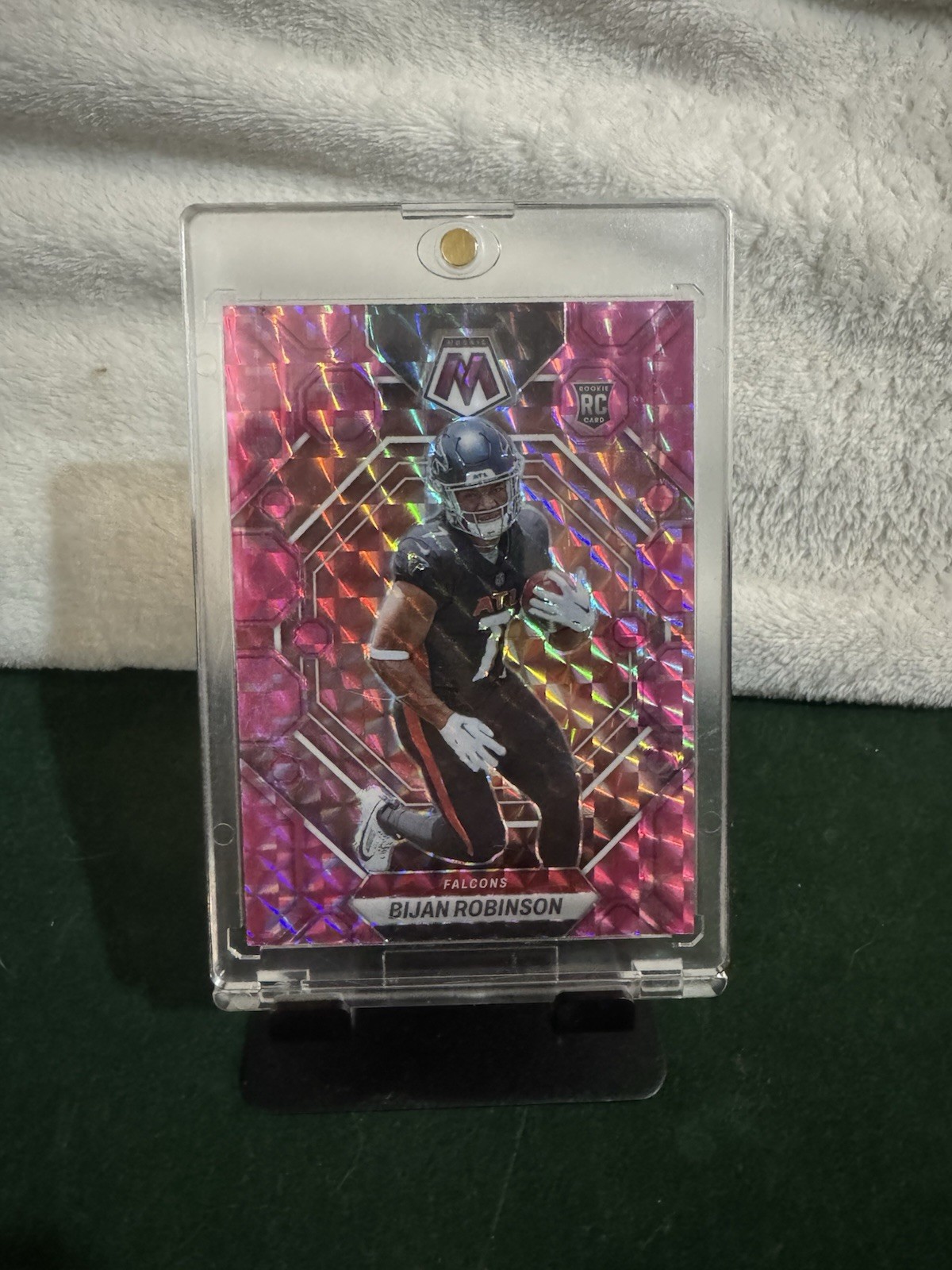 2023 Panini Mosaic - Rookies Bijan Robinson #284 Camo Pink Mosaic Prizm (RC)
