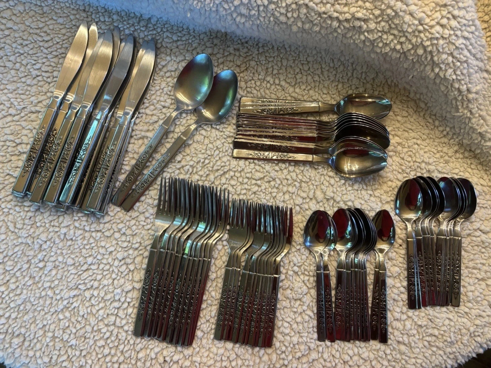 Vintage Imperial (IIC) Stainless Floral Pattern Japan 10 Settings Plus. 73 Piece