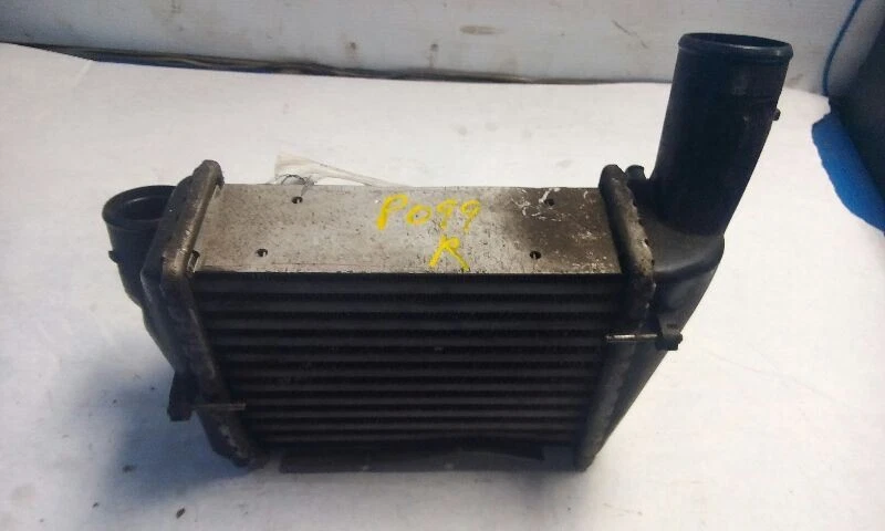 Intercooler derecho pasajero Audi Allroad 01-05 2,7 L Foto 2 de 4