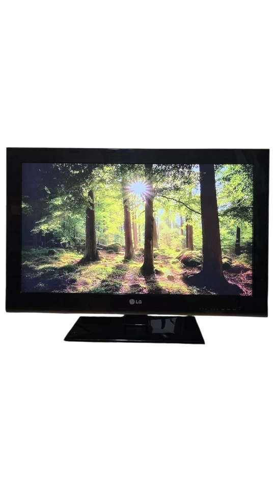 LG 32” Full HD LCD TV (Model 32LK450U) – Great Picture, HDMI, AV & Component - Image 2 of 4
