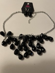 Paparazzi Black and Silver Medium Necklace