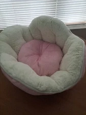 NEW DOG Bed Pink PRINCESS CROWN  Soft & Comfy