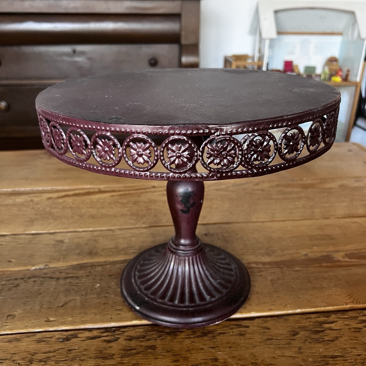 ROUND CAKE STAND Metal Brown 12