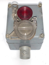 SQUARE D PUSH BUTTON ENCLOSURE 9001KY-1 9001KA-2 SER. A/H 125/240 VAC 3/1.1 AMP